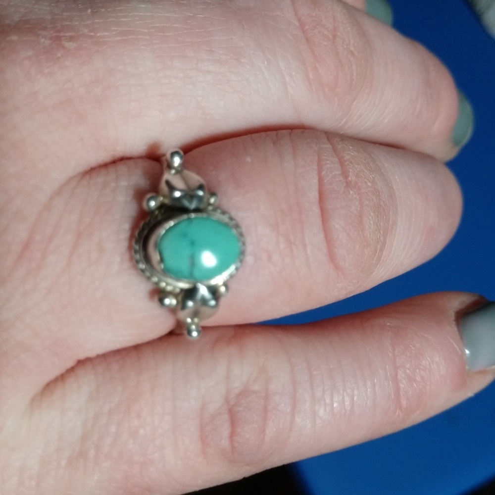 Turqoise and silver ring